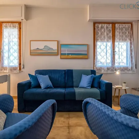 Apartament Attico Asfodelo, Vicino Alla Spiaggia Con Terrazza E Parcheggio